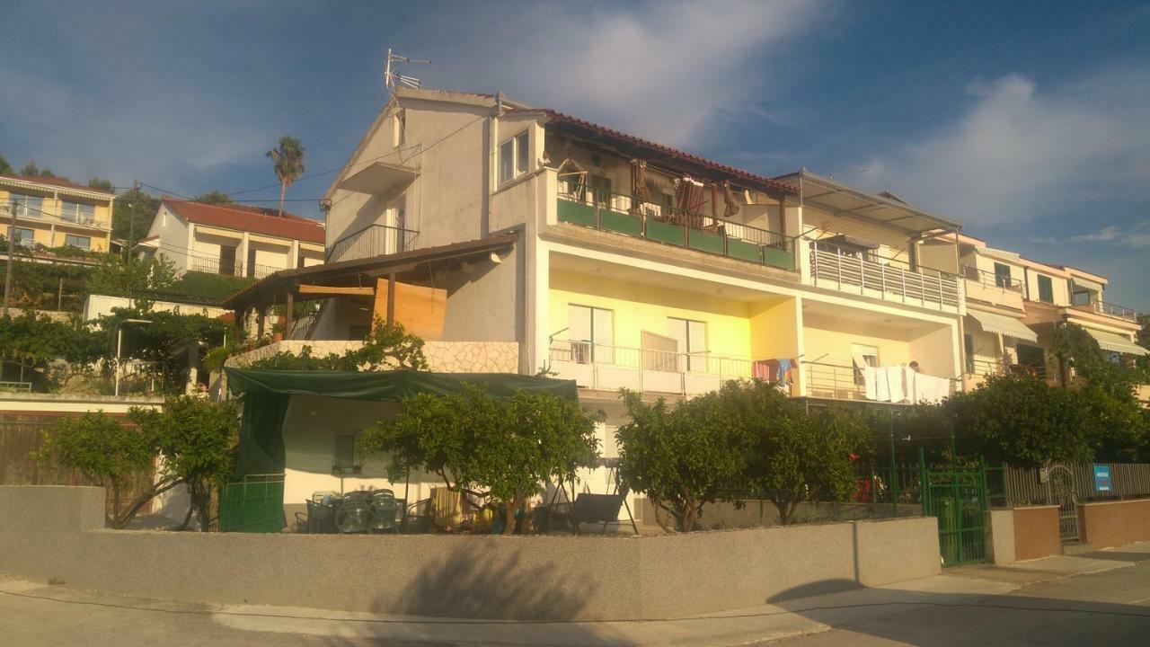 Sea View Apartment Sunrise Poljica & Blue Lagoon Rent A Boat Екстериор снимка